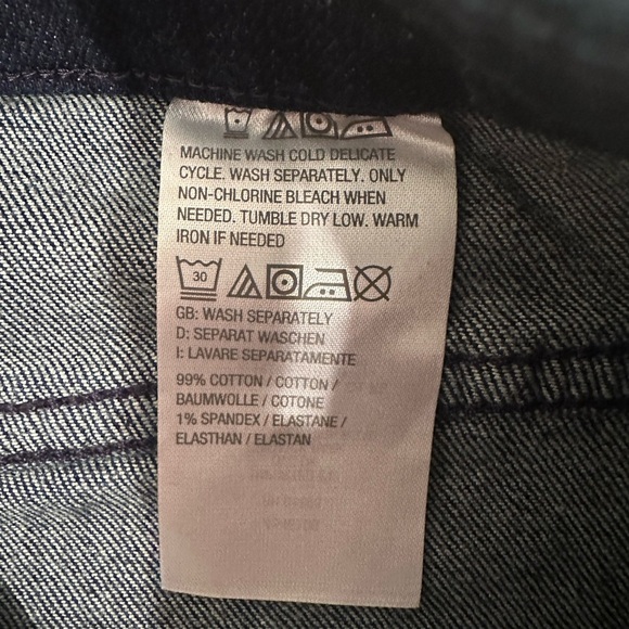 Women’s Indigo Raw Hem Jeans NWT Denim Casual Stretchy Comfy Dark Wash Sz 4P - Picture 7 of 9